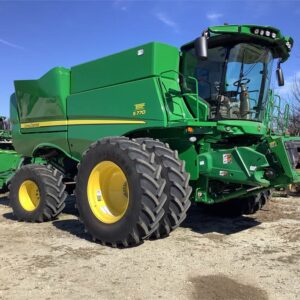 John Deere S770 Combine Harvester